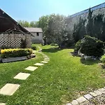Relais De Poste Des Templiers Guest house Jouaignes