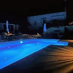 Relais De Poste Des Templiers 4* Jouaignes