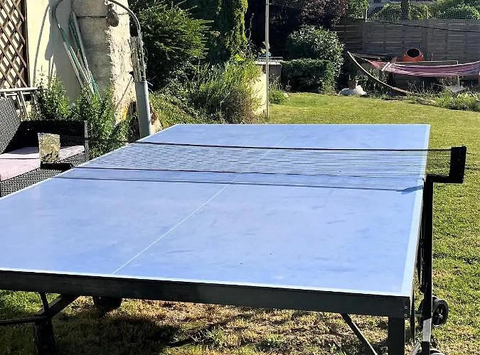 Relais De Poste Des Templiers 3* Jouaignes